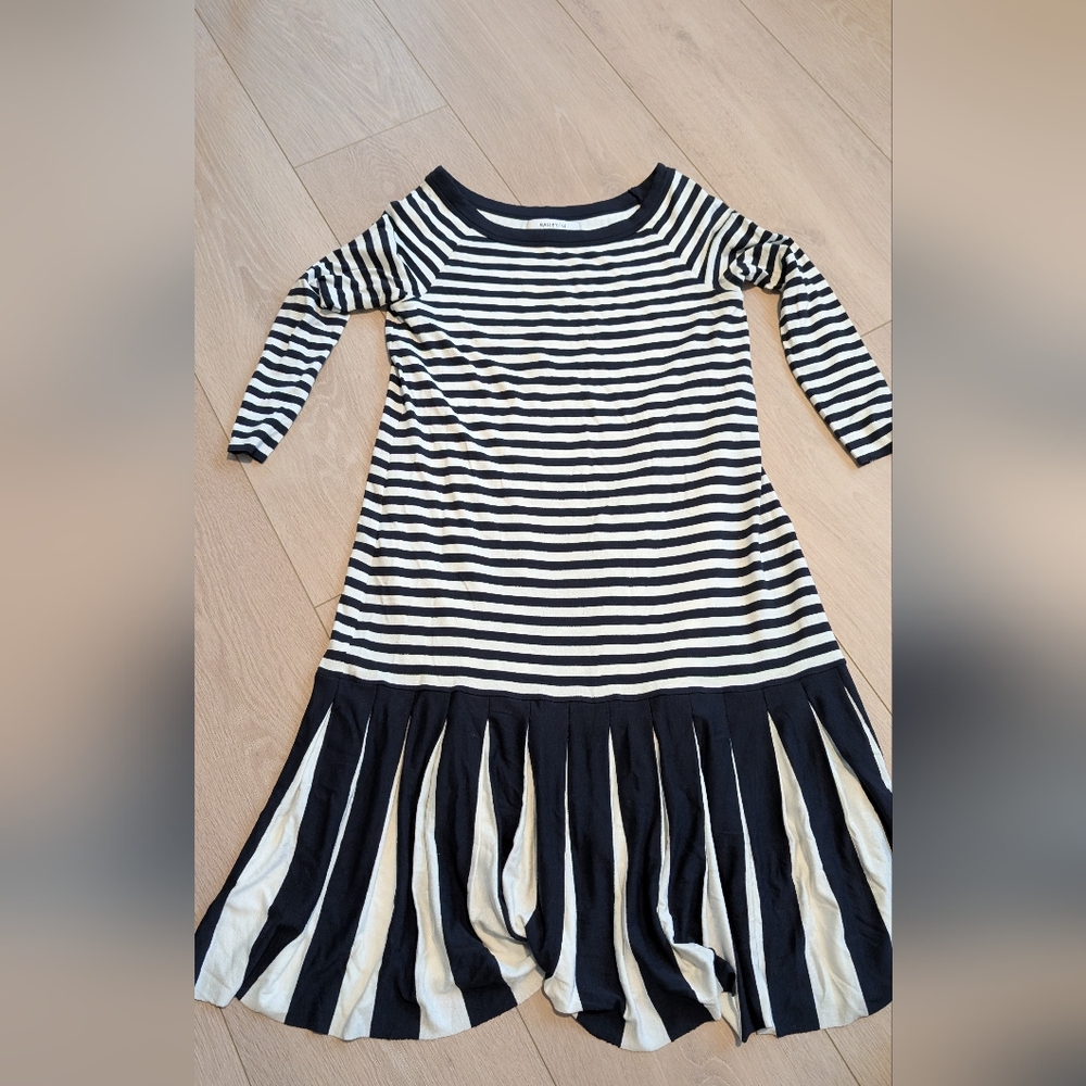 Striped Navy and White Dress Bailey/44